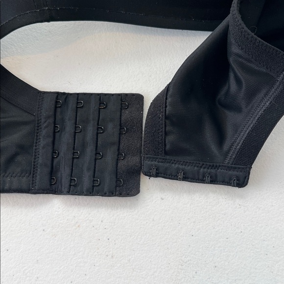 Cacique Simply Wire Free Plunge Black Bra 46C - Picture 6 of 8